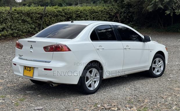 Mitsubishi Galant 2008 White
