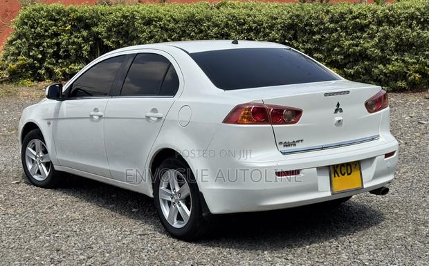Mitsubishi Galant 2008 White