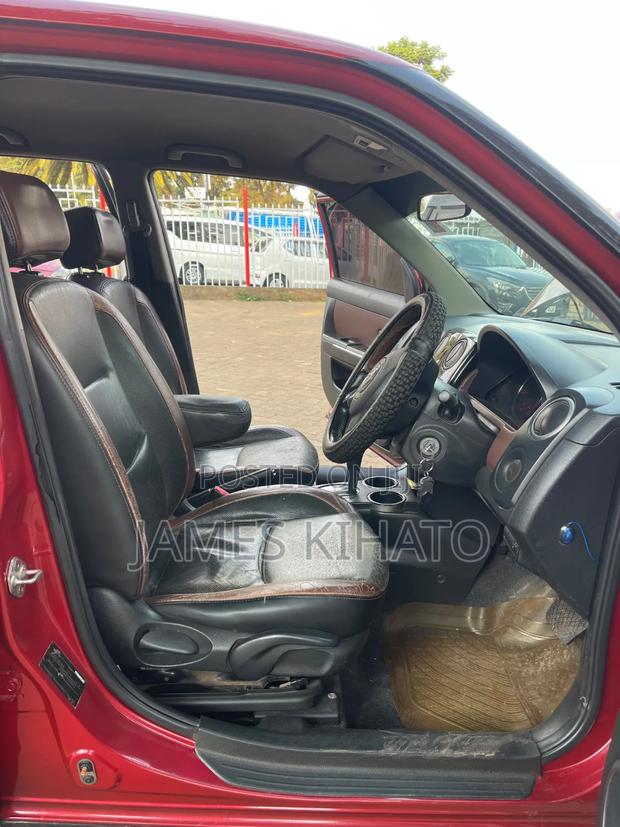 Mazda Verisa 2008 Red