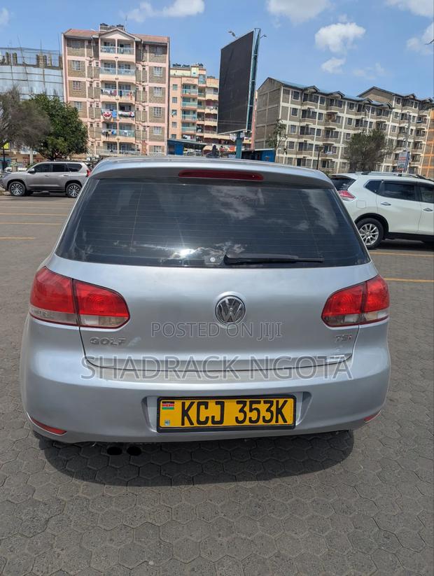 Volkswagen Golf 2010 Silver