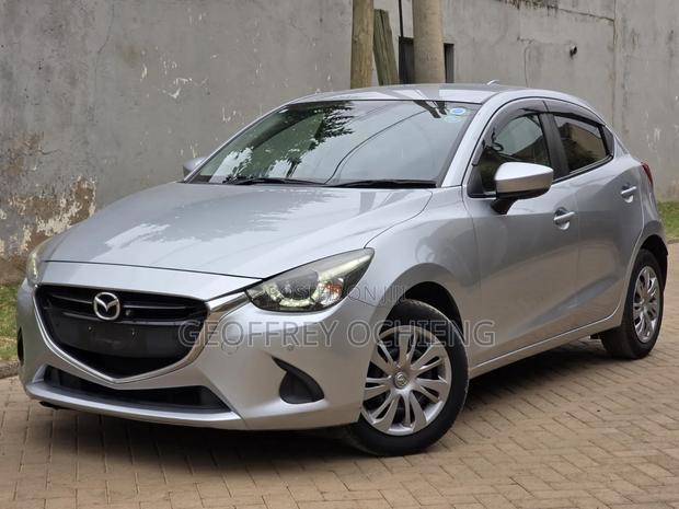 Mazda Demio 2019 Silver