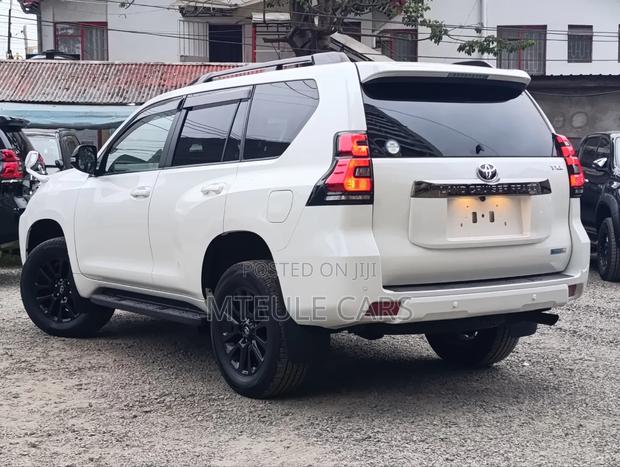 Toyota Land Cruiser Prado 2021