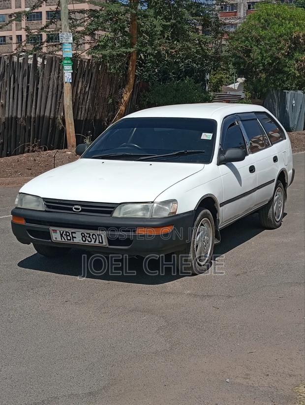 Toyota Corolla 2003 White