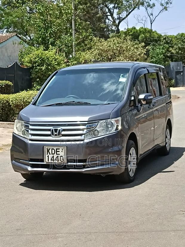 Honda Stepwgn 2014 Brown