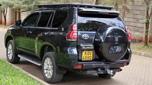 Toyota Land Cruiser Prado 2015 Black