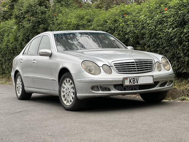 Mercedes-Benz E200 2006 Silver
