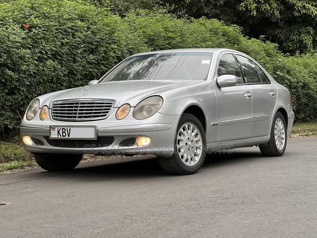 Mercedes-Benz E200 2006 Silver