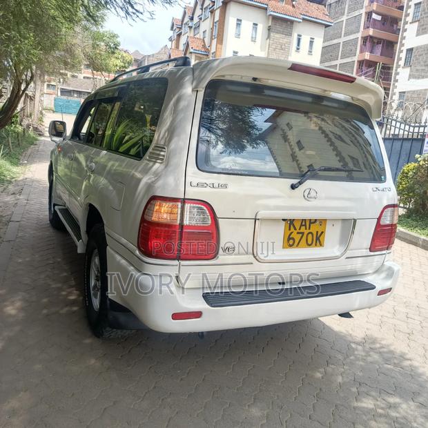 Lexus GX 470 2003 White