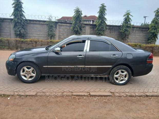 Toyota Mark II 2001 Gray
