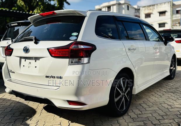 Toyota Corolla Fielder 2020 White
