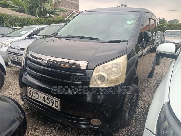 Toyota Noah 2008 Black