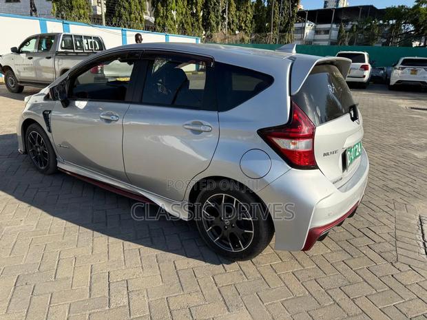 Nissan Note 2019 Silver