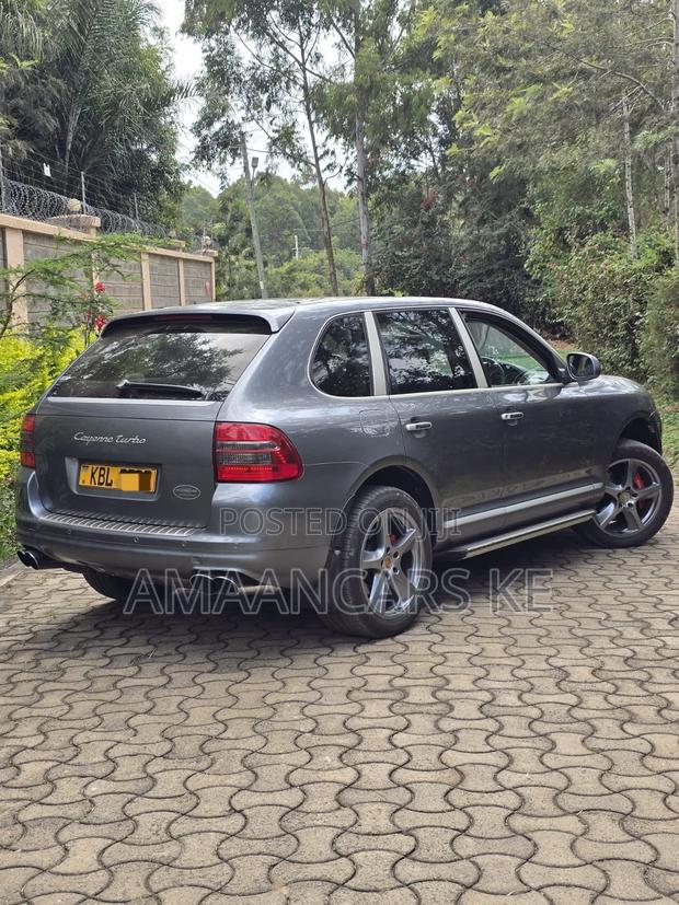 Porsche Cayenne Turbo 2005 Gray