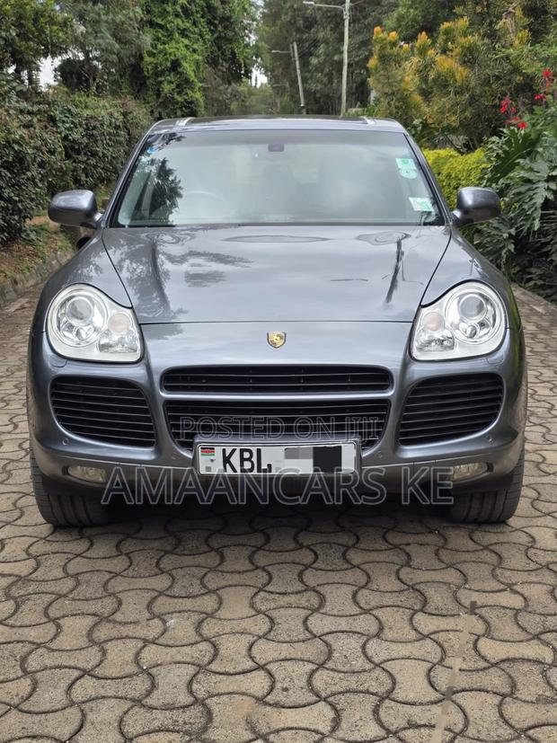 Porsche Cayenne Turbo 2005 Gray