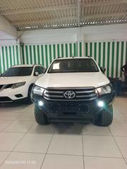 Toyota Hilux 2019 White for sale
