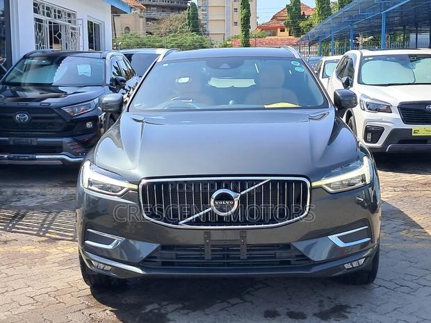 Volvo XC40 2019 Gray