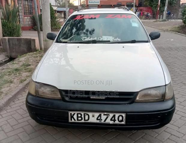 Toyota Caldina 2000 White