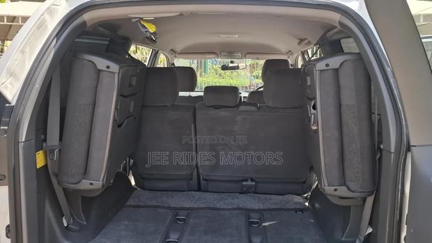 Toyota Land Cruiser Prado 2009 White