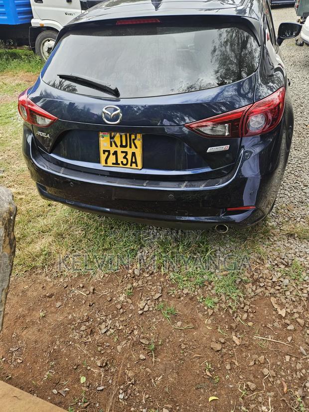 Mazda Axela 2017 Blue