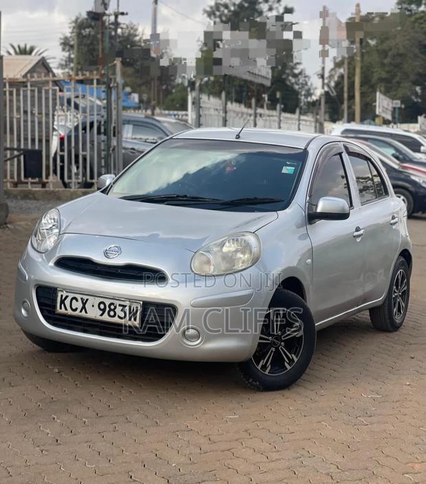 Nissan March 2011 Silver