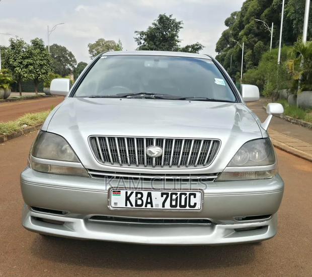Toyota Harrier 2001 Silver