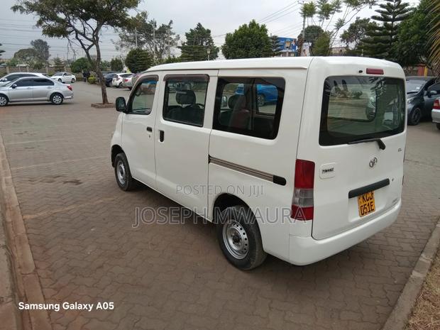 Toyota TownAce 2009 White