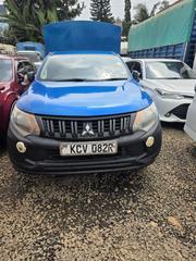 Mitsubishi L200 2015 Blue for sale