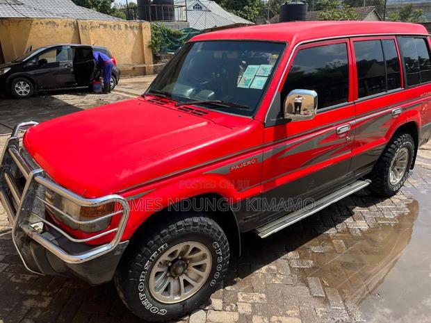 Mitsubishi Pajero Junior 1998 Red