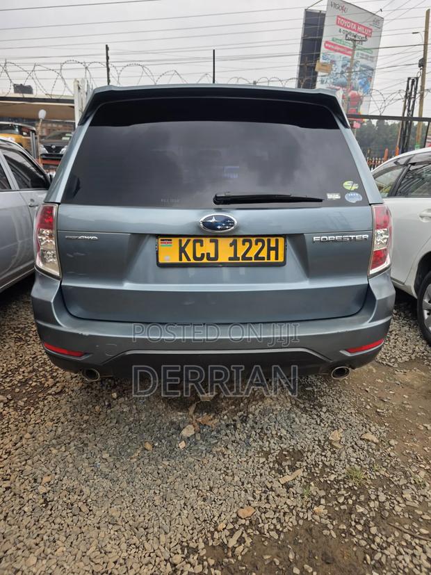 Subaru Forester 2010 Gray