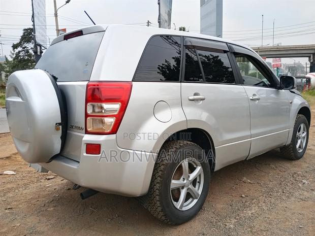 Suzuki Escudo 2006 Silver