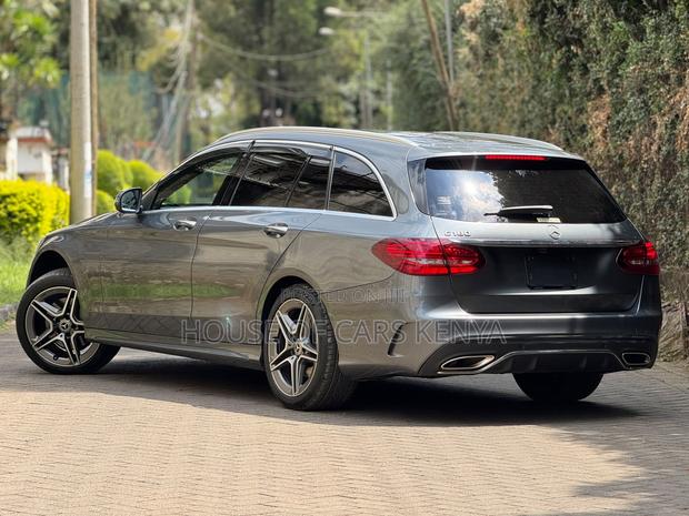 Mercedes-Benz C180 2019 Gray