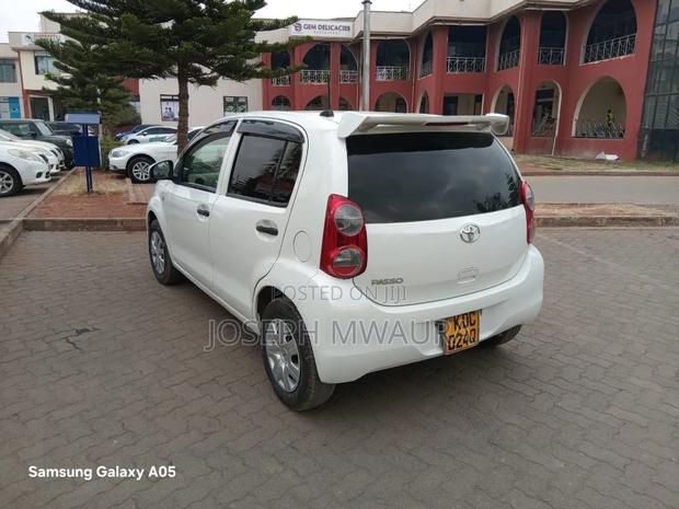 Toyota Passo 2014 White