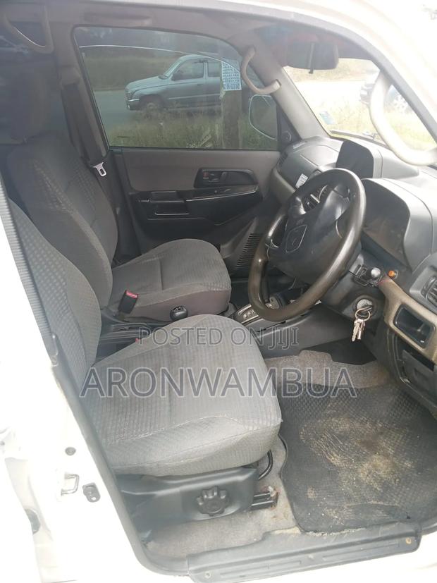 Mitsubishi Pajero 2005 White