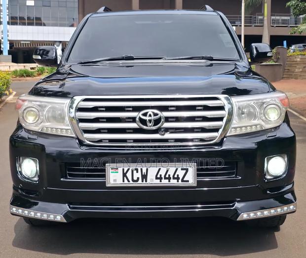 Toyota Land Cruiser 2012 Black