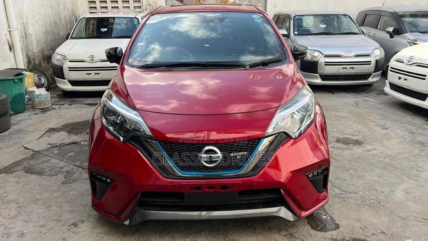 Nissan Note 2019 Red