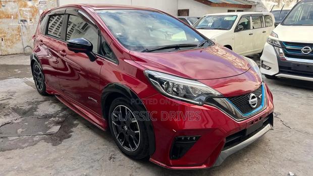 Nissan Note 2019 Red