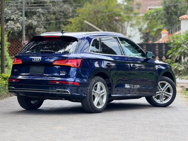 Audi Q5 2018 Blue