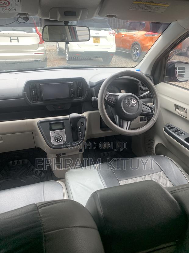 Toyota Passo 2017 Red