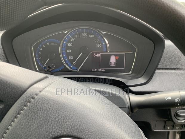 Toyota Corolla Fielder 2018 Silver