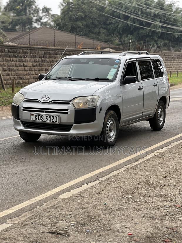 Toyota Probox 1.3 DX Comfort 2WD 2018 Silver