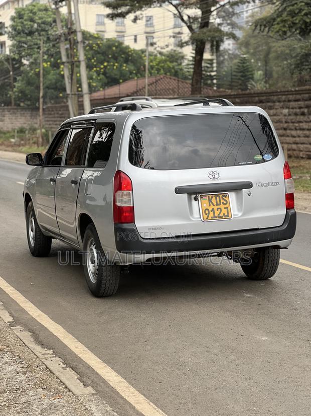 Toyota Probox 1.3 DX Comfort 2WD 2018 Silver