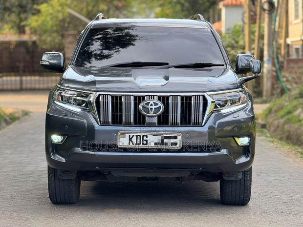 Toyota Land Cruiser Prado 2014 Gray