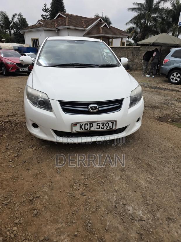 Toyota Corolla Fielder 2011 White