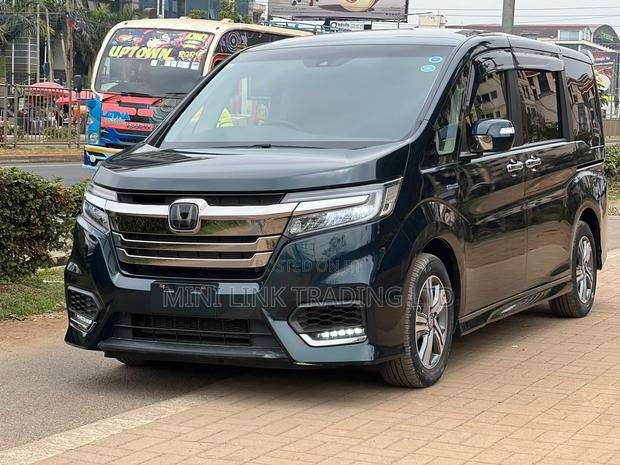 Honda Stepwgn 2019 Gray