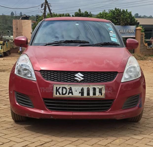 Suzuki Swift 2013 Red
