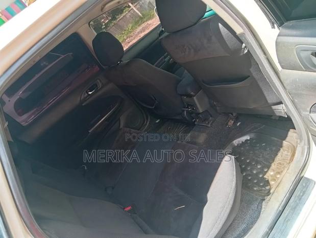 Toyota Caldina 2004 White