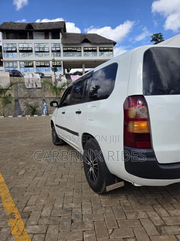 Toyota Succeed 2013