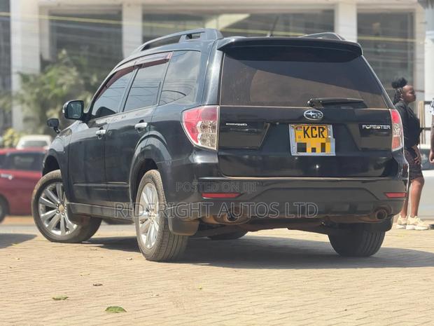 Subaru Forester 2012 Black