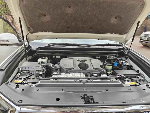 Toyota Land Cruiser Prado 2020 White