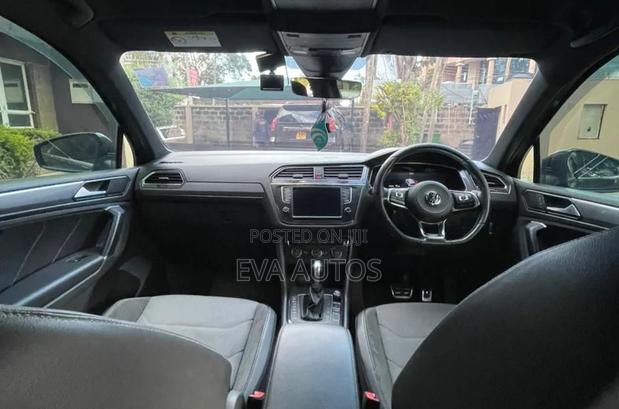 Volkswagen Tiguan 2017 Black
